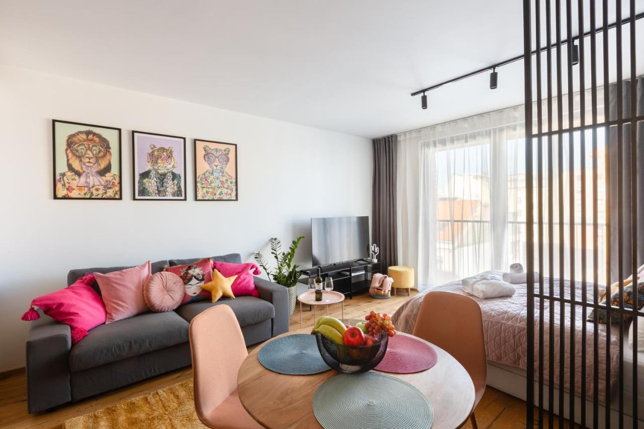 Urban Chic Residences Praga Exterior foto